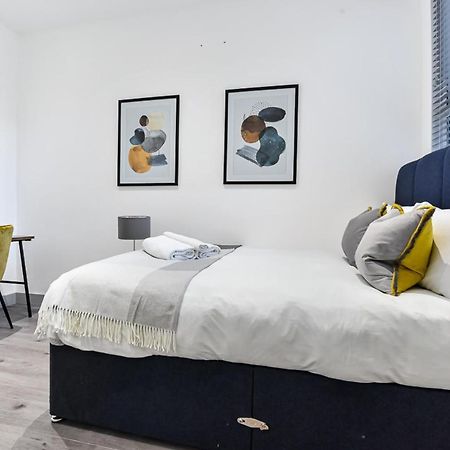 Lovely 2 Bedroom Apartment In Greater ロンドン エクステリア 写真