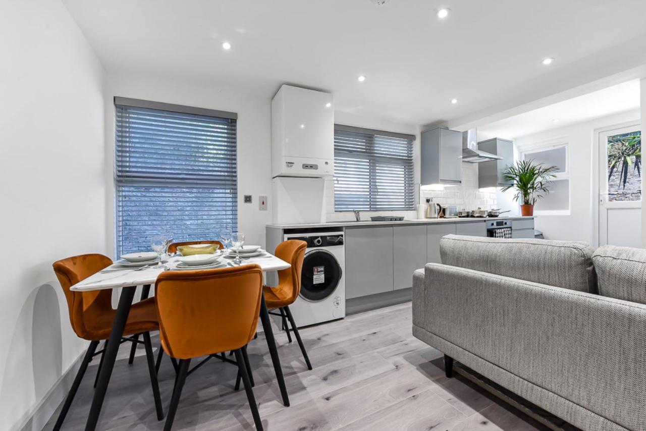 Lovely 2 Bedroom Apartment In Greater ロンドン エクステリア 写真